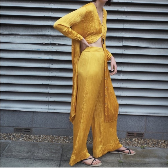 Zara Yellow Hight Waisted Crinkle Look Pants - Picture 4 of 8